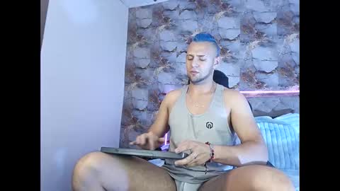 Snapshot of damon_baker0 chatting on 03-15-26, 01:39 Damon bakert online show from 03-15-26, 01:39