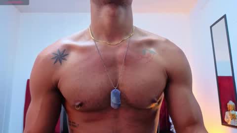 Snapshot of damonblackj chatting on 11-05-25, 09:04 Damon online show from 11-05-25, 09:04