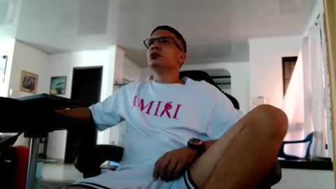 Snapshot of damyan_2003 chatting on 05-24-26, 02:11 damyan_2003 online show from 05-24-26, 02:11