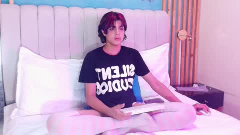 D A N online show from 02-10-26, 07:51