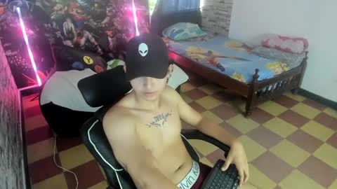 Snapshot of dan_cristancho chatting on 09-26-25, 03:38 dan cristancho online show from 09-26-25, 03:38