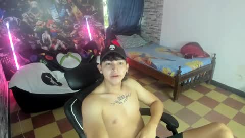 Snapshot of dan_cristancho chatting on 09-28-25, 01:27 dan cristancho online show from 09-28-25, 01:27