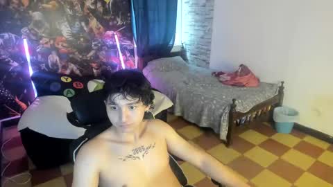 Snapshot of dan_cristancho chatting on 10-06-25, 01:41 dan cristancho online show from 10-06-25, 01:41