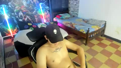 Snapshot of dan_cristancho chatting on 10-16-25, 01:56 dan cristancho online show from 10-16-25, 01:56