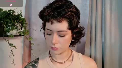 Snapshot of dan_universe chatting on 11-19-25, 05:57 Bluemoon online show from 11-19-25, 05:57