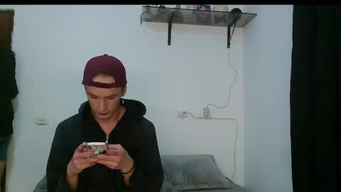 Snapshot of dan_yagami chatting on 02-25-25, 06:25 Dan and Noah online show from 02-25-25, 06:25