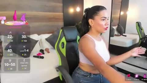 D A N A  online show from 07-25-26, 12:36