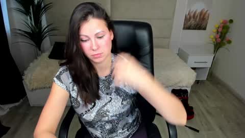 Dana Dom online show from 01-20-25, 03:48