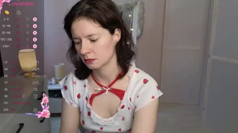 Snapshot of dana_magical chatting on 09-24-25, 11:35 DANA online show from 09-24-25, 11:35