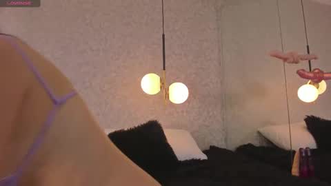    online show from 09-25-25, 08:34