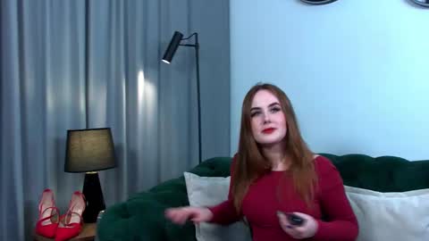 Snapshot of danadrake chatting on 02-06-25, 01:05 Dana online show from 02-06-25, 01:05