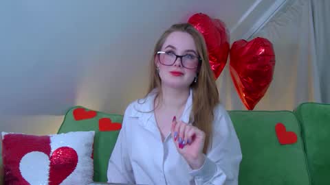 Snapshot of danadrake chatting on 02-23-25, 06:23 Dana online show from 02-23-25, 06:23