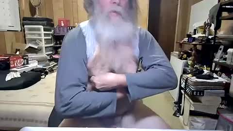 Snapshot of danagm chatting on 12-29-24, 02:31 Dana online show from 12-29-24, 02:31