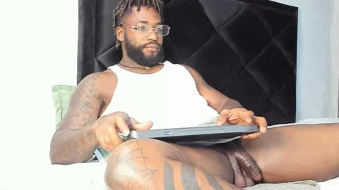 Snapshot of dancelwashington chatting on 02-10-25, 08:31 Dancel online show from 02-10-25, 08:31