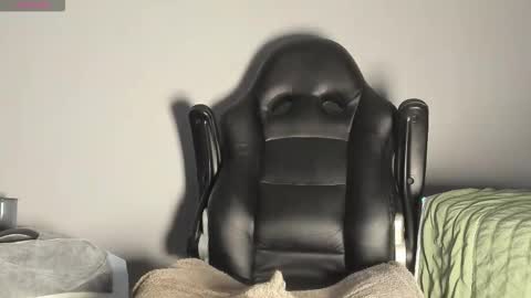 Snapshot of dancelwashington chatting on 09-24-25, 09:29 Dancel online show from 09-24-25, 09:29