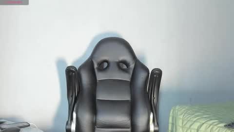 Snapshot of dancelwashington chatting on 10-05-25, 12:47 Dancel online show from 10-05-25, 12:47