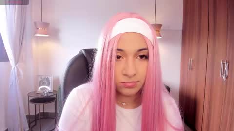 Dandara   online show from 09-21-25, 07:48