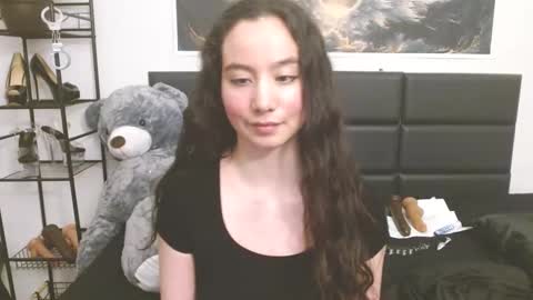 Snapshot of dandykitty chatting on 11-23-25, 02:55 Lea lei-a online show from 11-23-25, 02:55