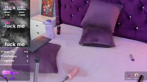 Snapshot of danee_19 chatting on 01-05-25, 02:41 Daniela online show from 01-05-25, 02:41