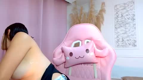 Danella Houston online show from 07-25-26, 09:23