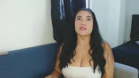 Snapshot of danessa_cruz chatting on 10-09-25, 08:40 Danessa online show from 10-09-25, 08:40