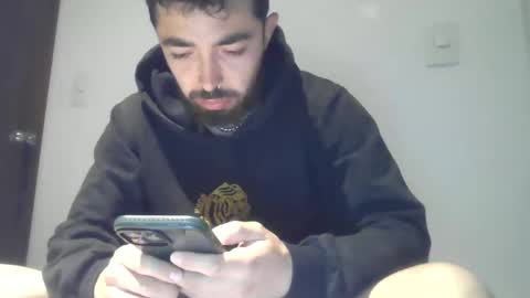 dani3l9905 online show from 11-01-25, 03:52