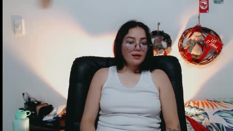 dani y jocelyn online show from 12-21-24, 01:26