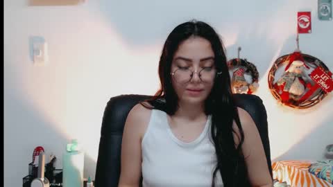 dani y jocelyn online show from 12-23-24, 08:03