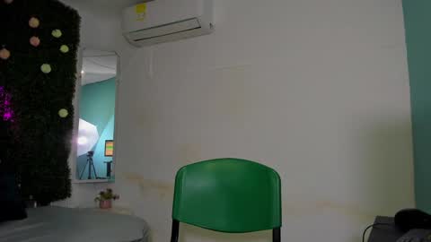 dani_lue online show from 12-15-24, 12:17