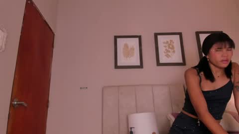 Hi I am Dani online show from 05-25-26, 11:38