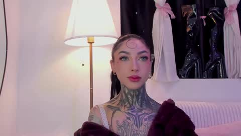 Dani online show from 12-14-25, 12:38