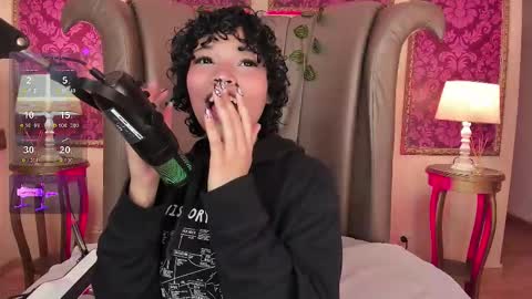 Snapshot of danicollinn chatting on 01-08-26, 01:13 Daniela online show from 01-08-26, 01:13