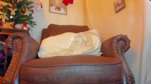 danidollxxx online show from 11-13-25, 04:22