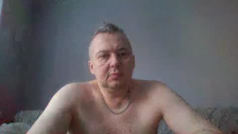 Snapshot of daniel0028 chatting on 01-19-25, 12:17 dan online show from 01-19-25, 12:17