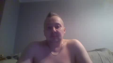 Snapshot of daniel0028 chatting on 02-16-25, 11:05 dan online show from 02-16-25, 11:05