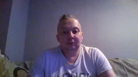 Snapshot of daniel0028 chatting on 10-16-25, 07:15 dan online show from 10-16-25, 07:15
