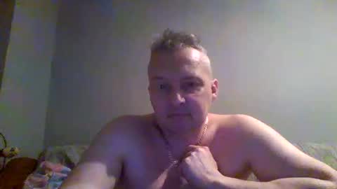 Snapshot of daniel0028 chatting on 11-16-25, 12:38 dan online show from 11-16-25, 12:38