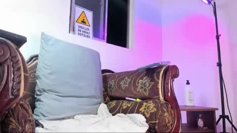 Snapshot of daniel_boy18 chatting on 02-18-26, 06:31 Daniel online show from 02-18-26, 06:31