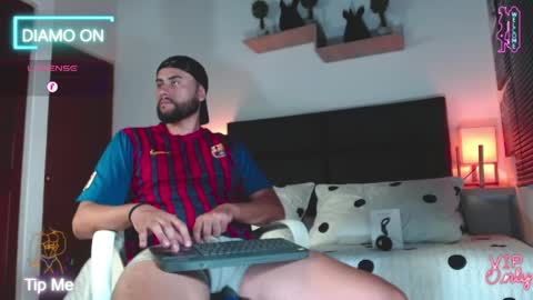  DANIEL HUNTHER online show from 03-25-26, 02:34