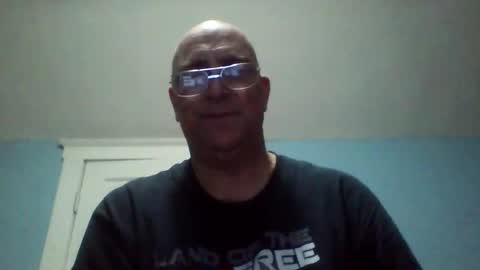 Snapshot of daniel_lbc chatting on 01-08-26, 02:03 Daniel online show from 01-08-26, 02:03