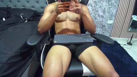 daniel_leconte online show from 10-14-25, 07:42