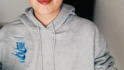 Snapshot of daniel_ruis16 chatting on 01-06-25, 02:03 daniel_ruis16 online show from 01-06-25, 02:03