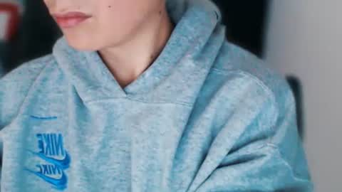 Snapshot of daniel_ruis16 chatting on 03-04-25, 03:15 daniel_ruis16 online show from 03-04-25, 03:15