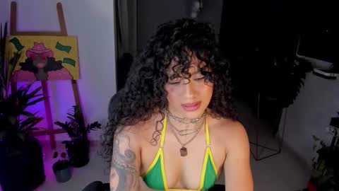 Snapshot of daniela_arenas chatting on 02-19-26, 12:17 daniela_arenas online show from 02-19-26, 12:17