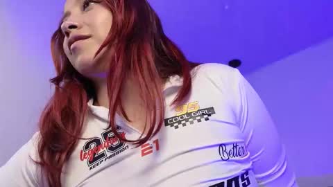 Snapshot of danielabeutler chatting on 12-05-25, 01:09 Daniela Beutler online show from 12-05-25, 01:09