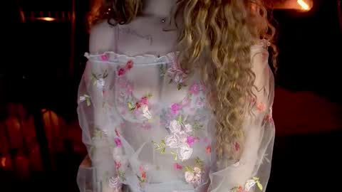 danielareign online show from 02-13-26, 08:21