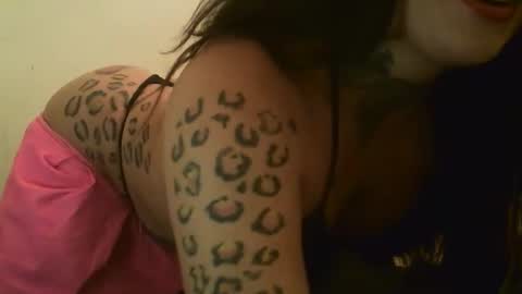 Snapshot of danielatrans662135 chatting on 10-25-25, 05:19 DANIELA online show from 10-25-25, 05:19