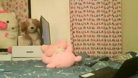 Snapshot of danielatrans662135 chatting on 12-17-25, 08:26 DANIELA online show from 12-17-25, 08:26