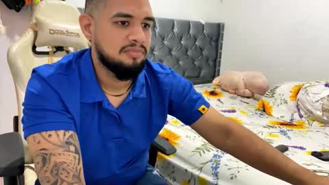 danielaw777 online show from 10-15-25, 02:44