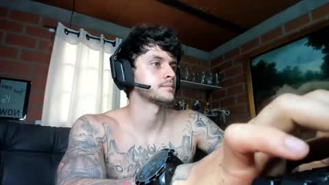 Daniele Bunny online show from 03-11-25, 05:57